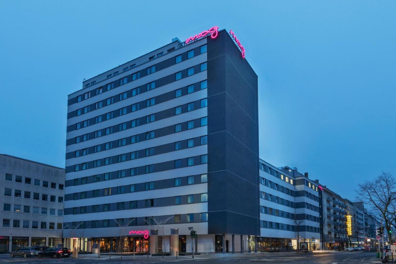 Moxy Duesseldorf City Экстерьер фото
